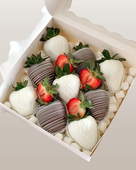 Strawberries Chocolate dipped